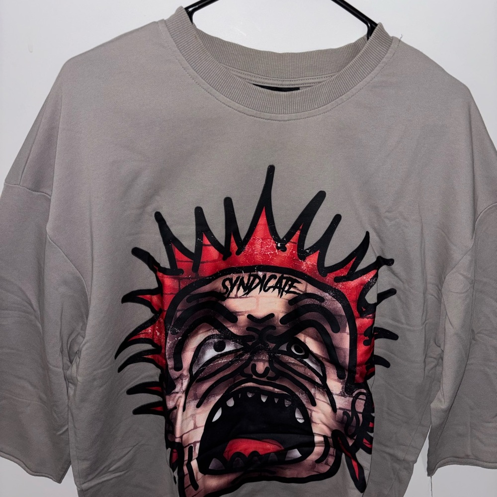 Syndicate Gray Graphic Short Sleeve Tee